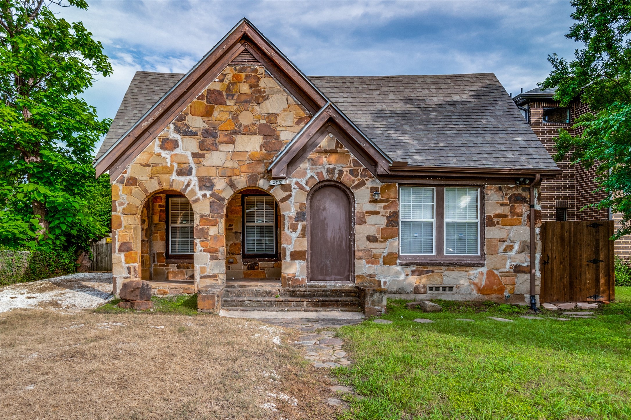 2412 Peabody Avenue Dallas TX 75215