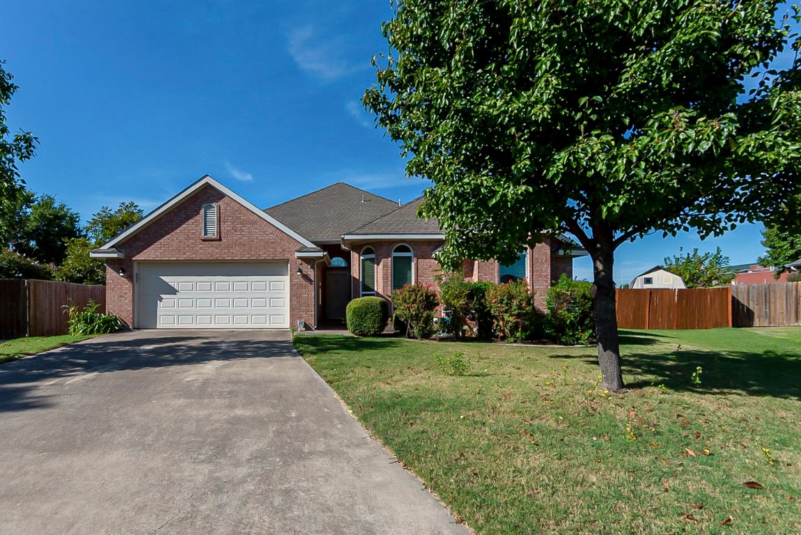 101 Canterbury Drive Saginaw TX 76179