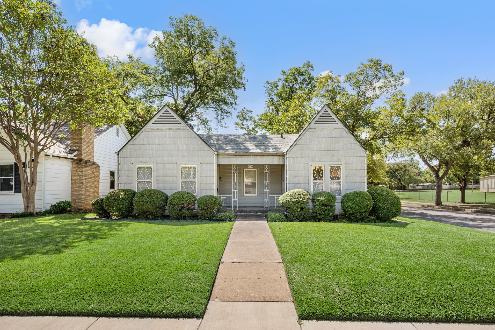 2800 Yucca Avenue Fort Worth TX 76111