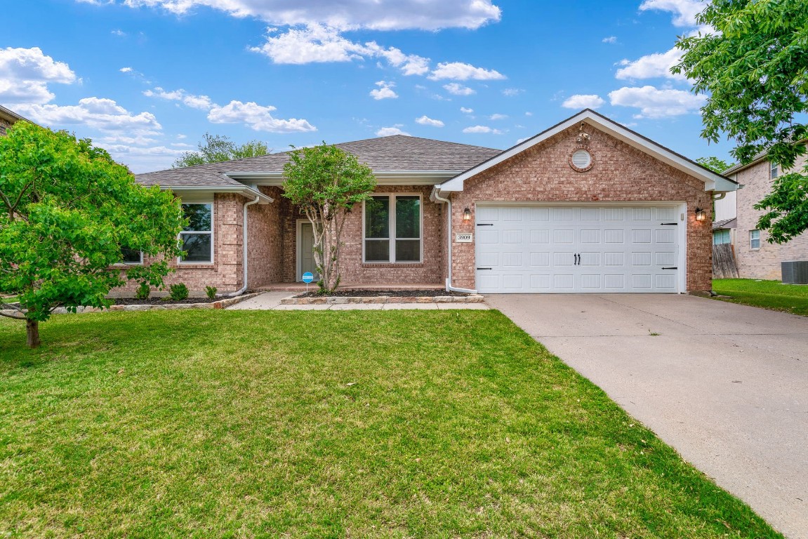 3909 Larkspur Drive Haltom City TX 76137