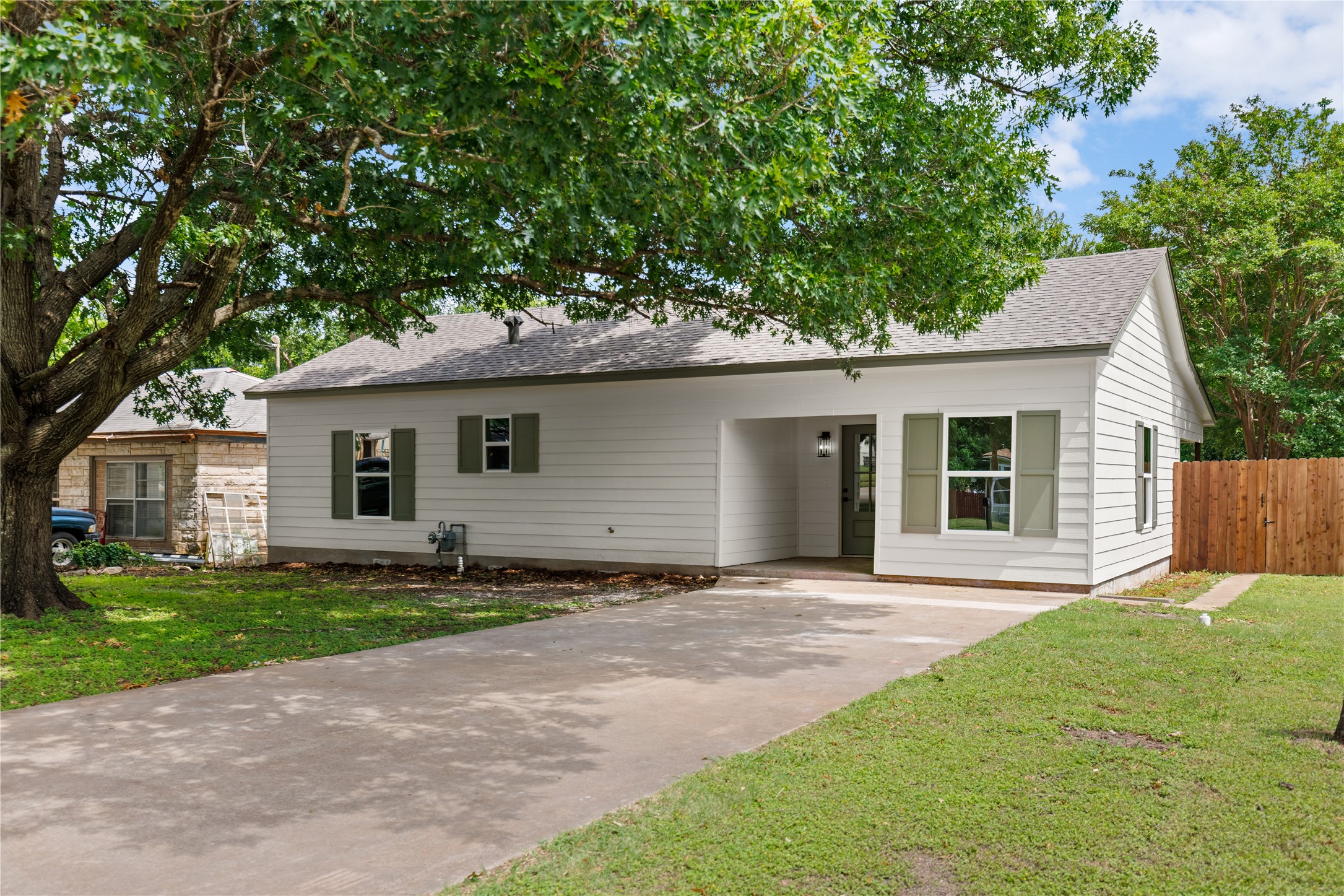502 W 6th Street Mcgregor TX 76657