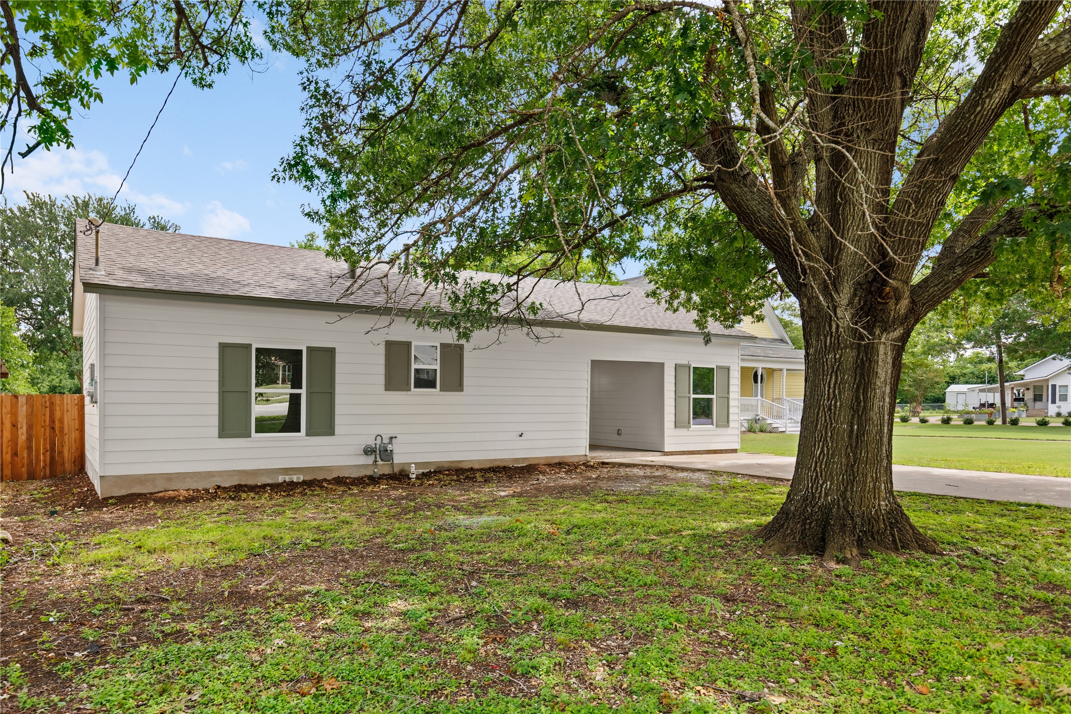 502 W 6th Street Mcgregor TX 76657