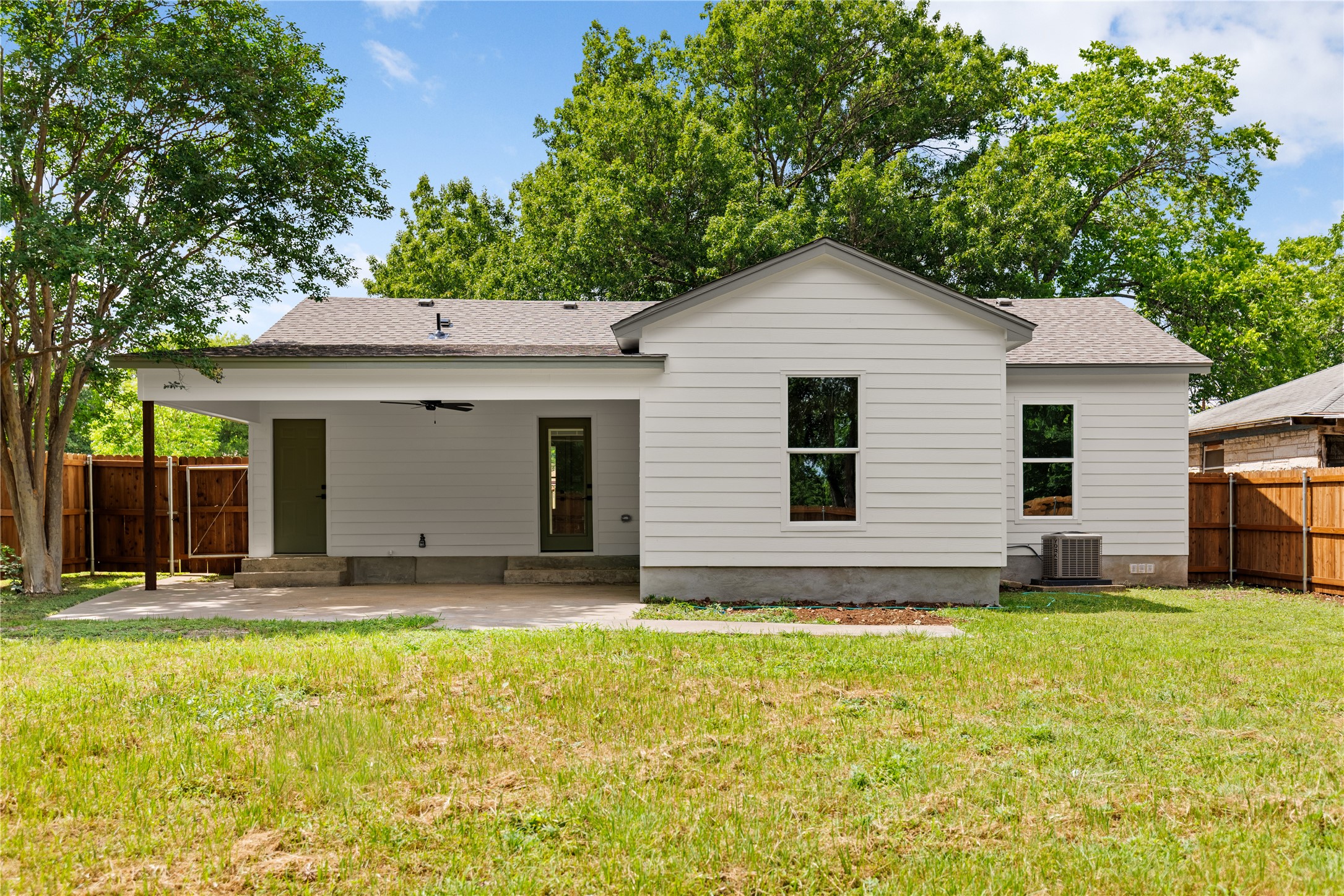 502 W 6th Street Mcgregor TX 76657