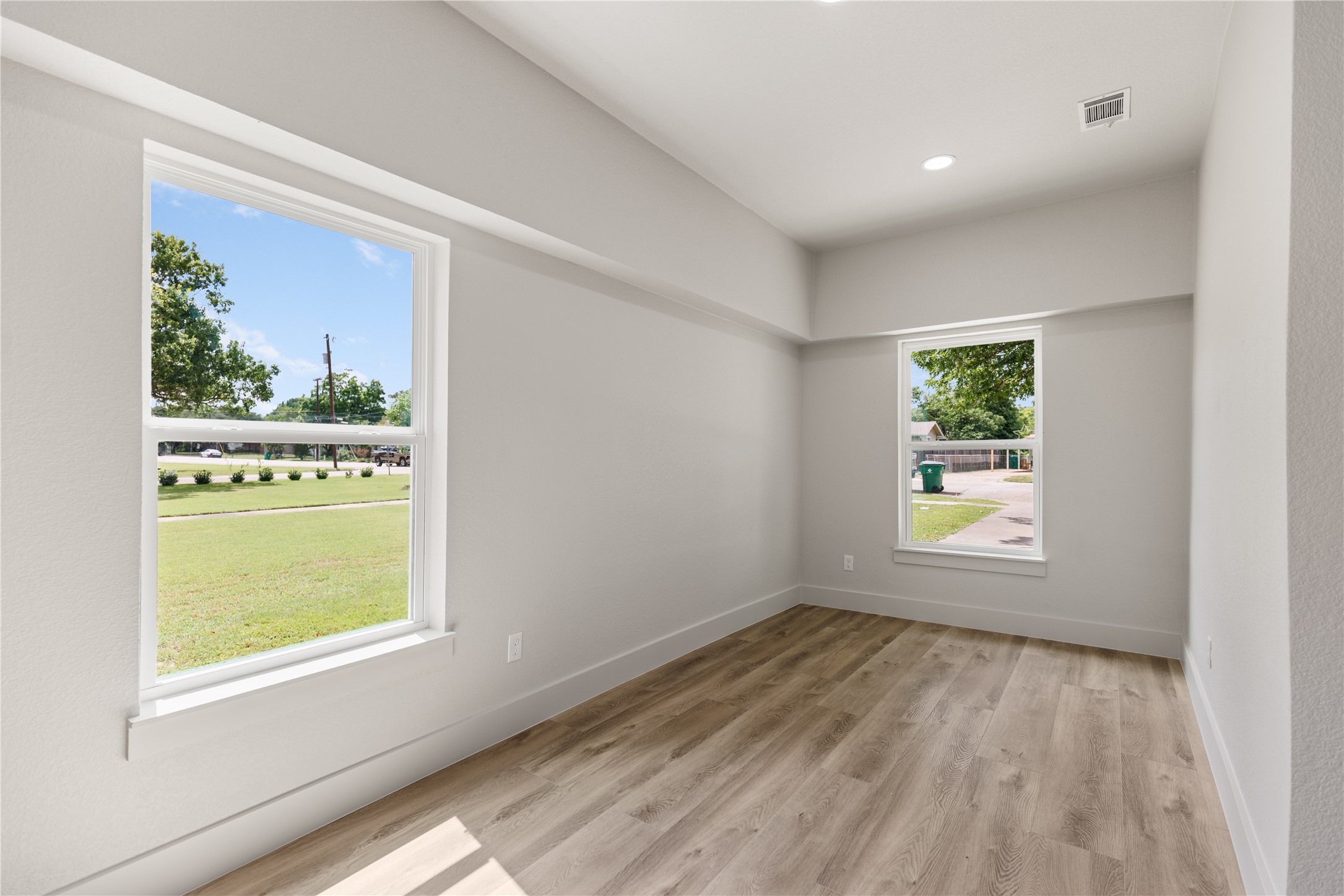 502 W 6th Street Mcgregor TX 76657