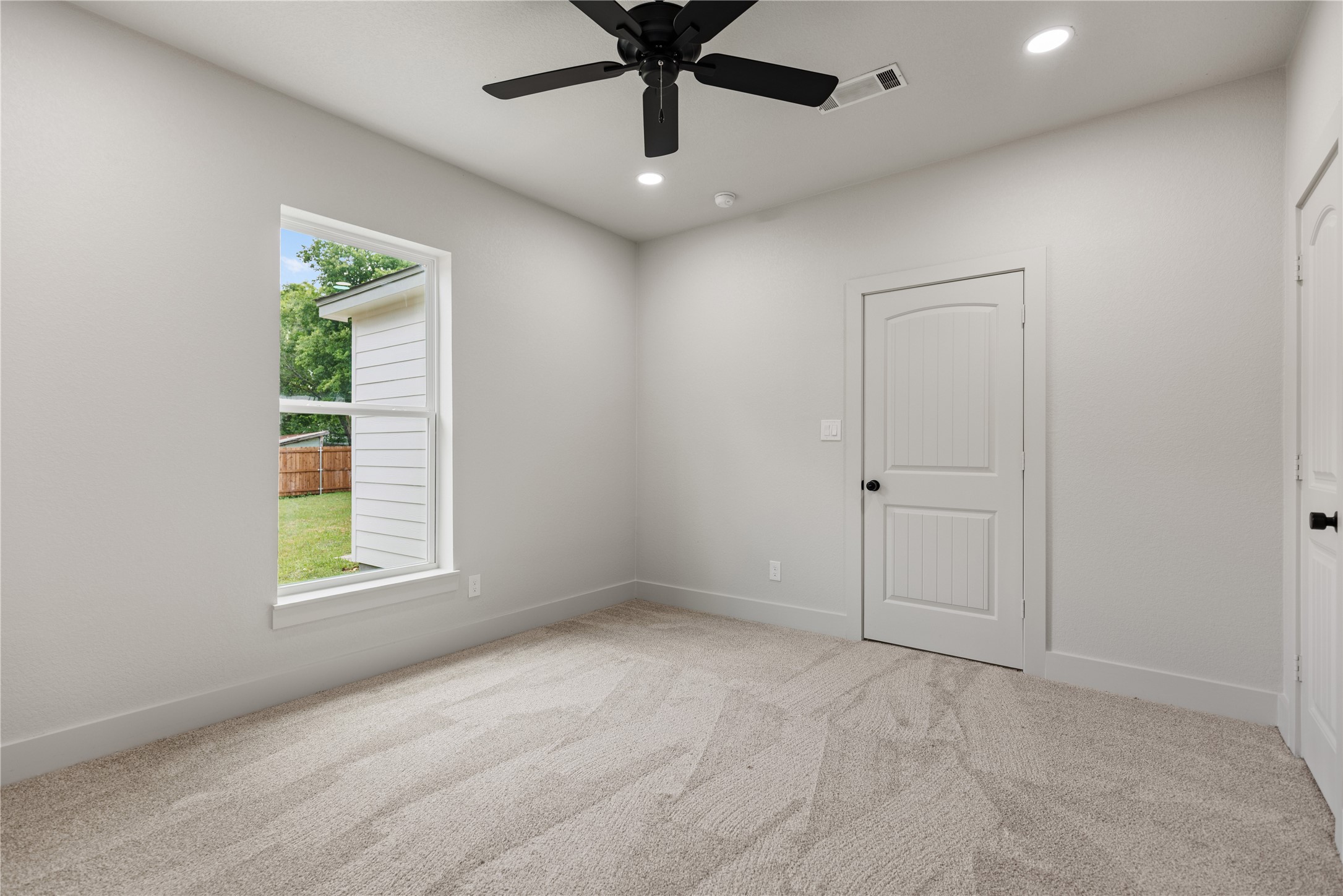 502 W 6th Street Mcgregor TX 76657