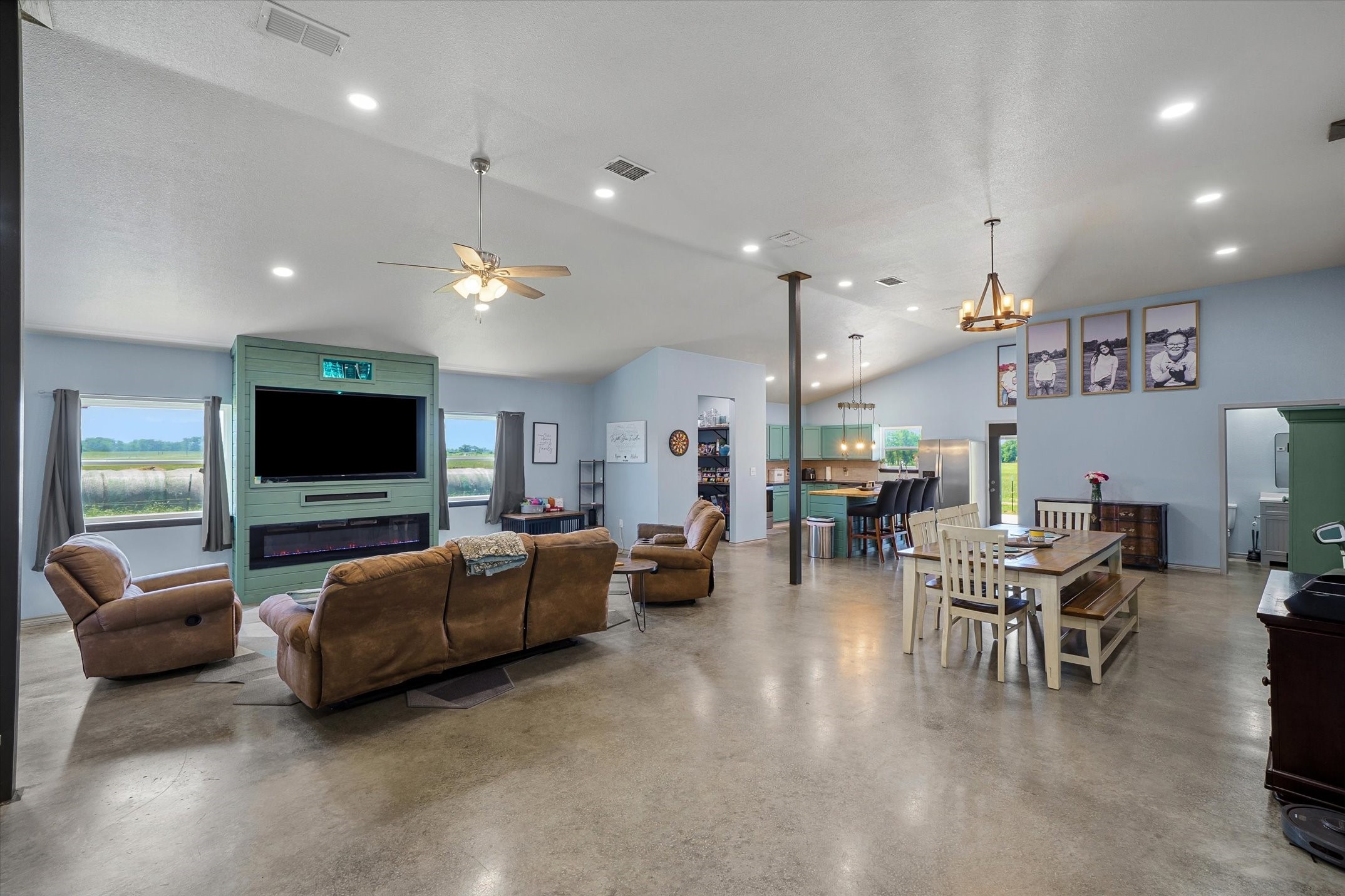 1026 Vz County Road 2115 Canton TX 75103