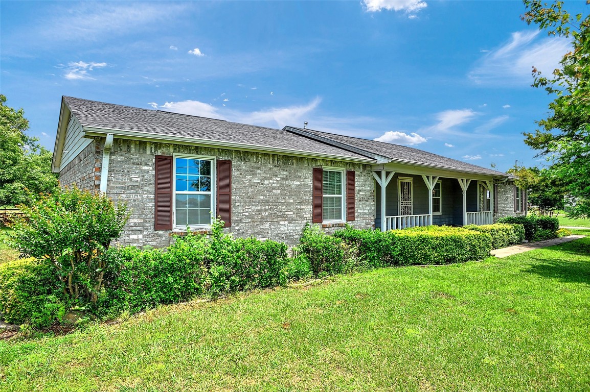 27513 State Highway 56 Whitesboro TX 76273