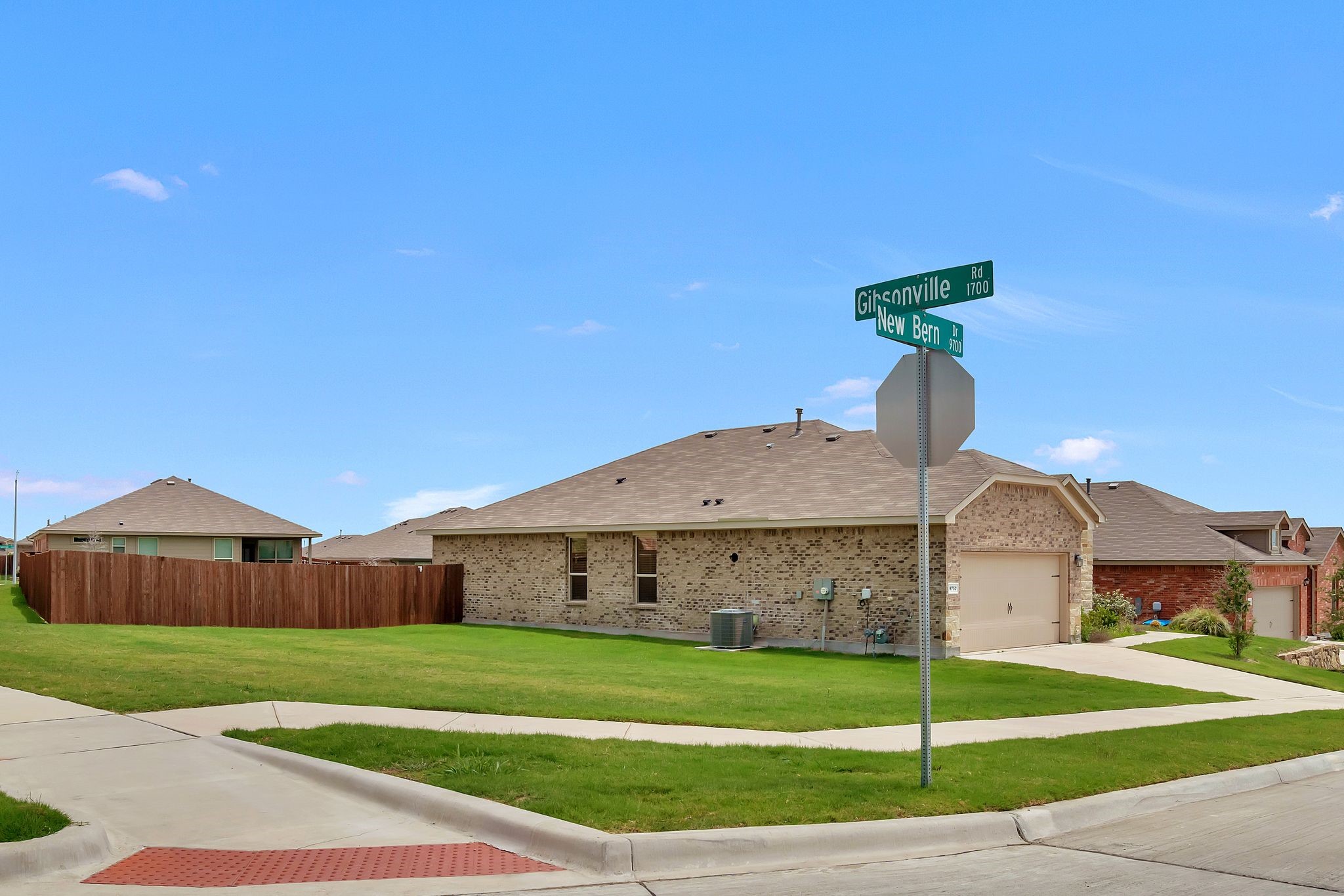 9752 New Bern Drive Fort Worth TX 76108
