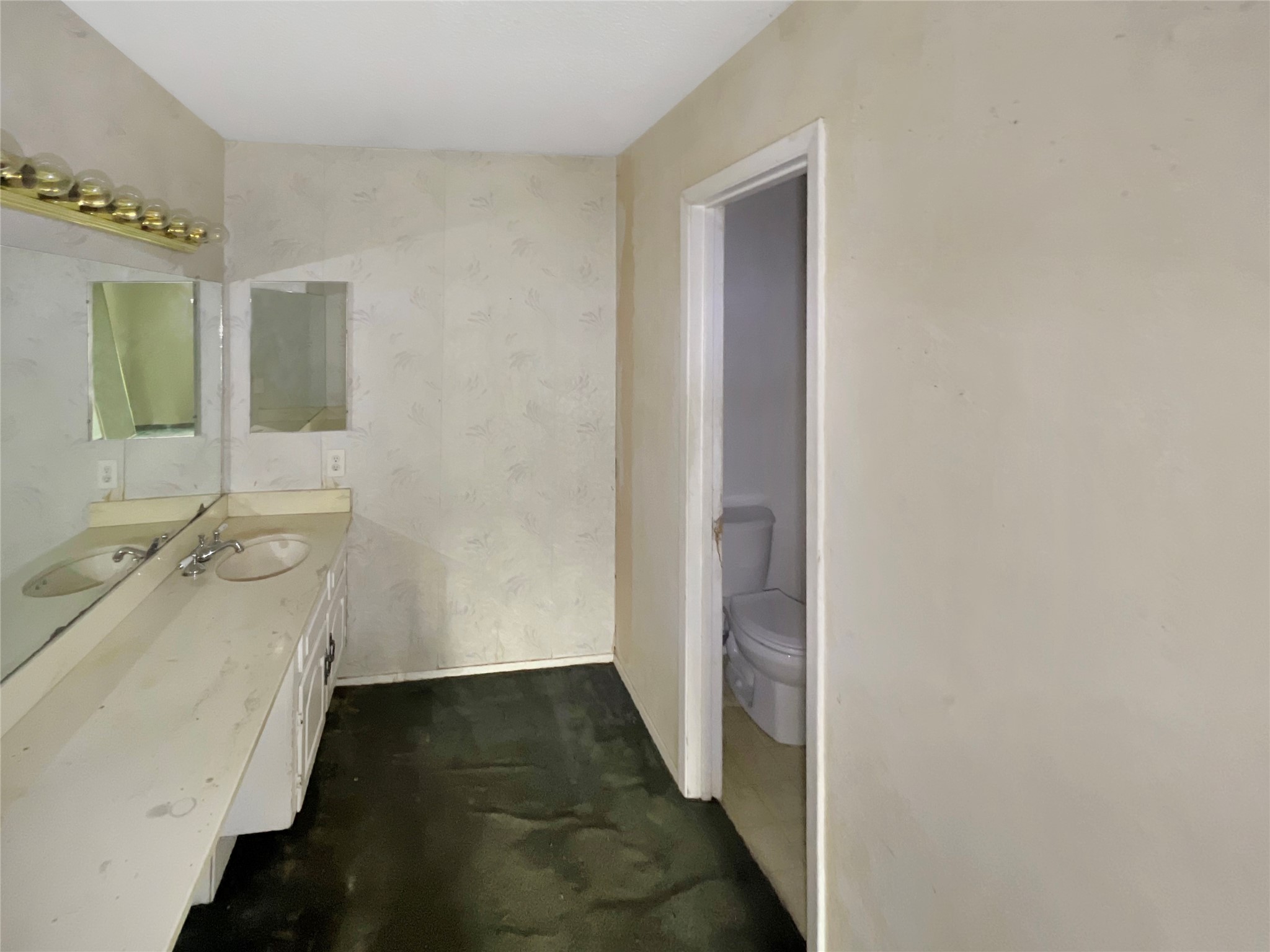1801 Plantation Road Garland TX 75044