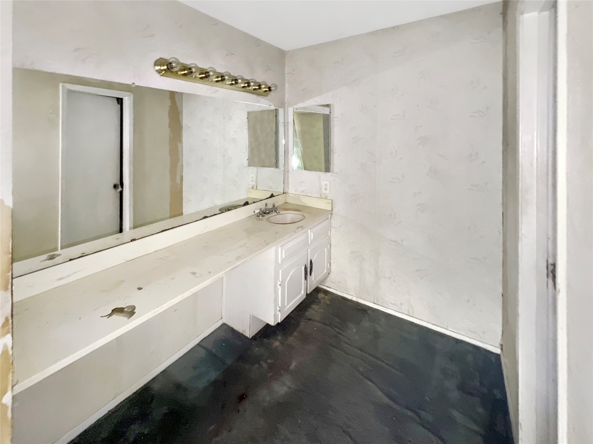 1801 Plantation Road Garland TX 75044