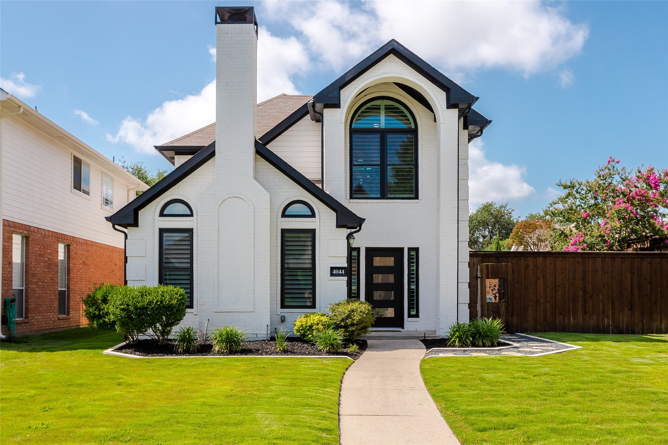 4044 Briarbend Road Dallas TX 75287