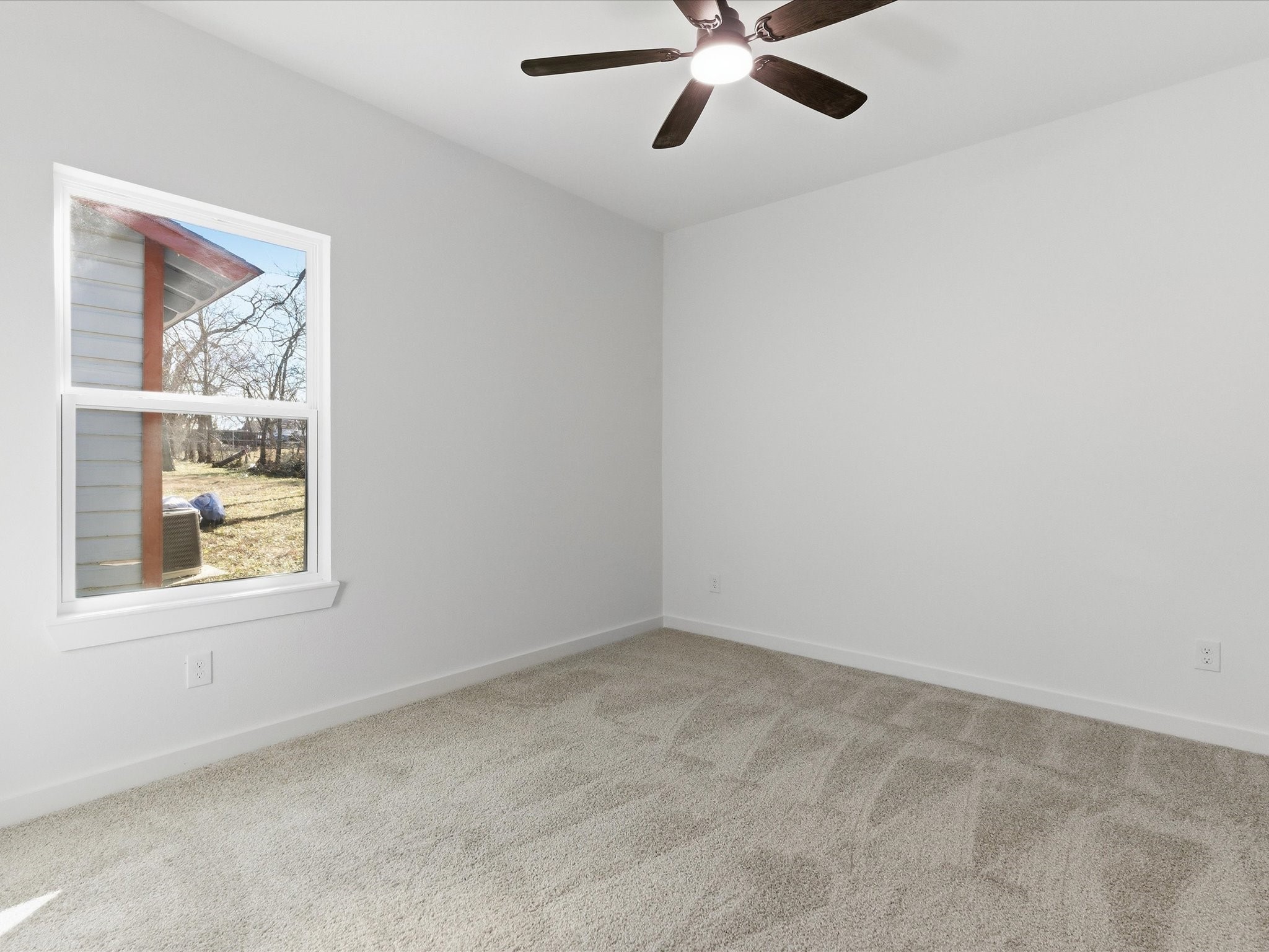 1004 E Hickory Street Kaufman TX 75142
