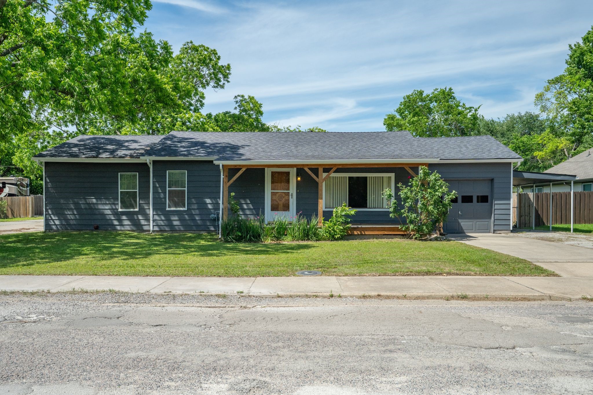 506 Pendleton Street Farmersville TX 75442