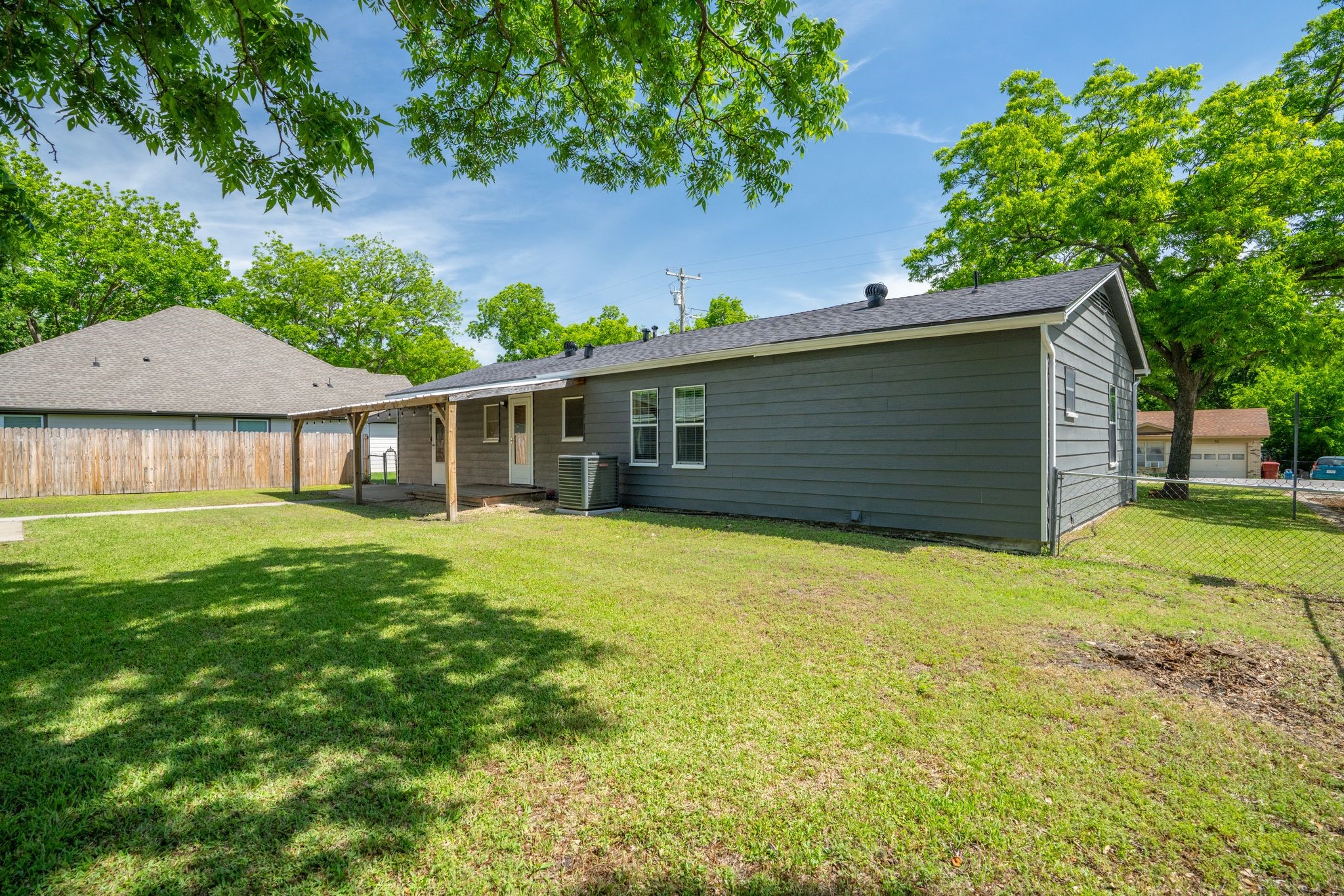 506 Pendleton Street Farmersville TX 75442