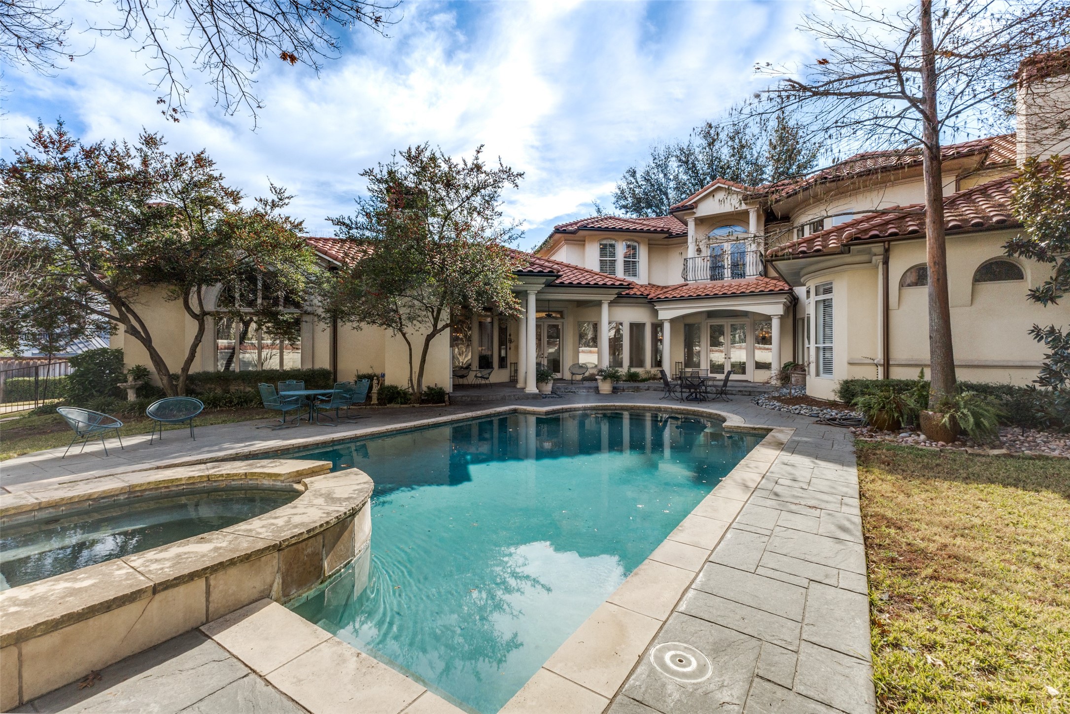 14828 Bellbrook Drive Addison TX 75254