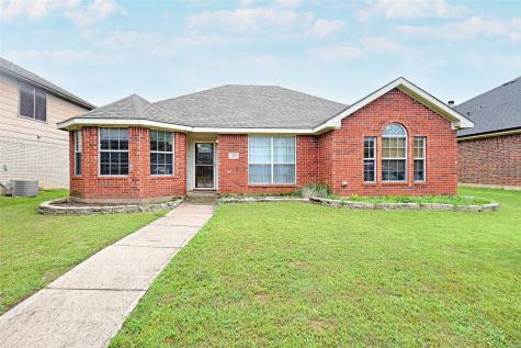 226 Shady Oaks Lane Red Oak TX 75154