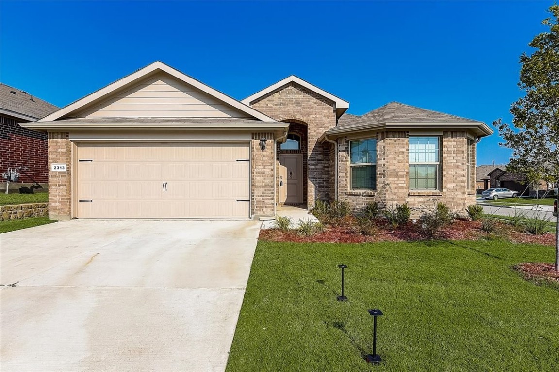 2313 Blythwood Trail Fort Worth TX 76108