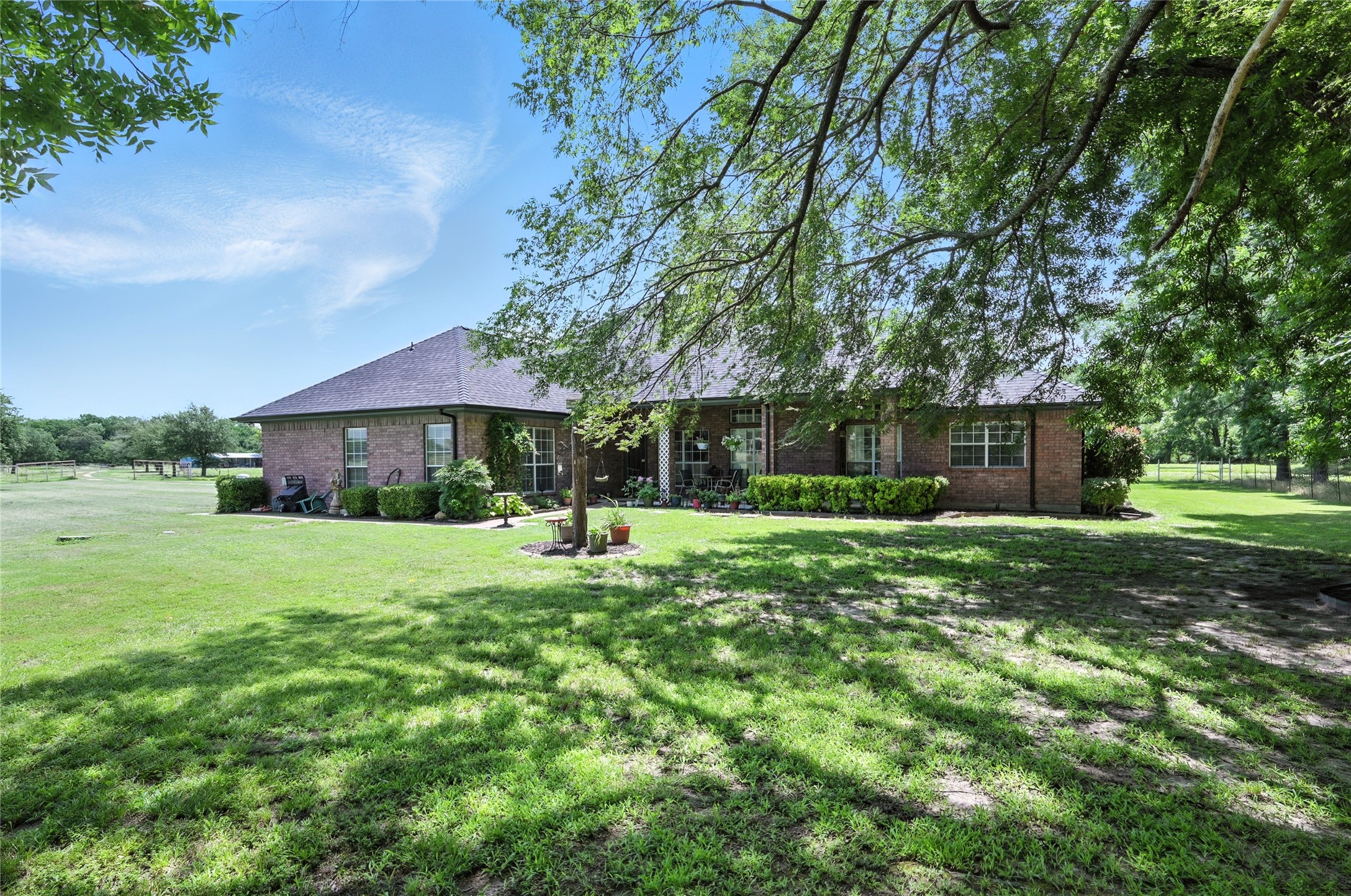 2134 Rs County Road 1402 Point TX 75472
