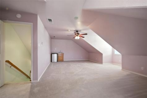 2134 Rs County Road 1402 Point TX 75472
