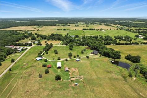 2134 Rs County Road 1402 Point TX 75472