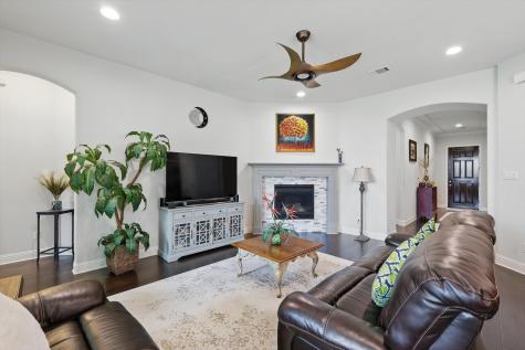 641 Rawlins Lane Fort Worth TX 76131