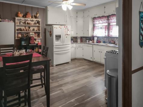 401 S 9th Avenue Teague TX 75860