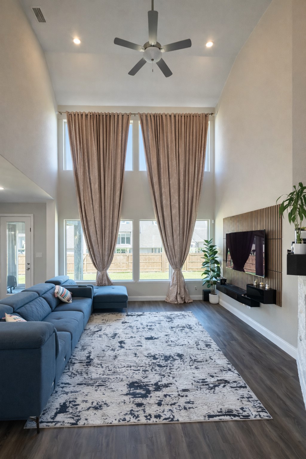 2136 Chapman Lane Little Elm TX 75068