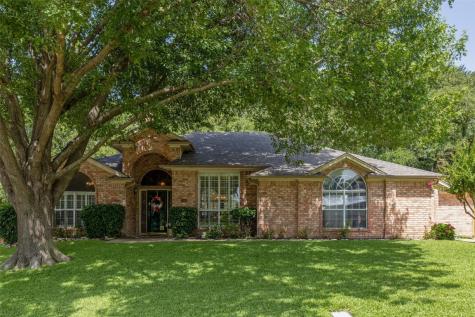 1106 Woodbine Street Arlington TX 76012