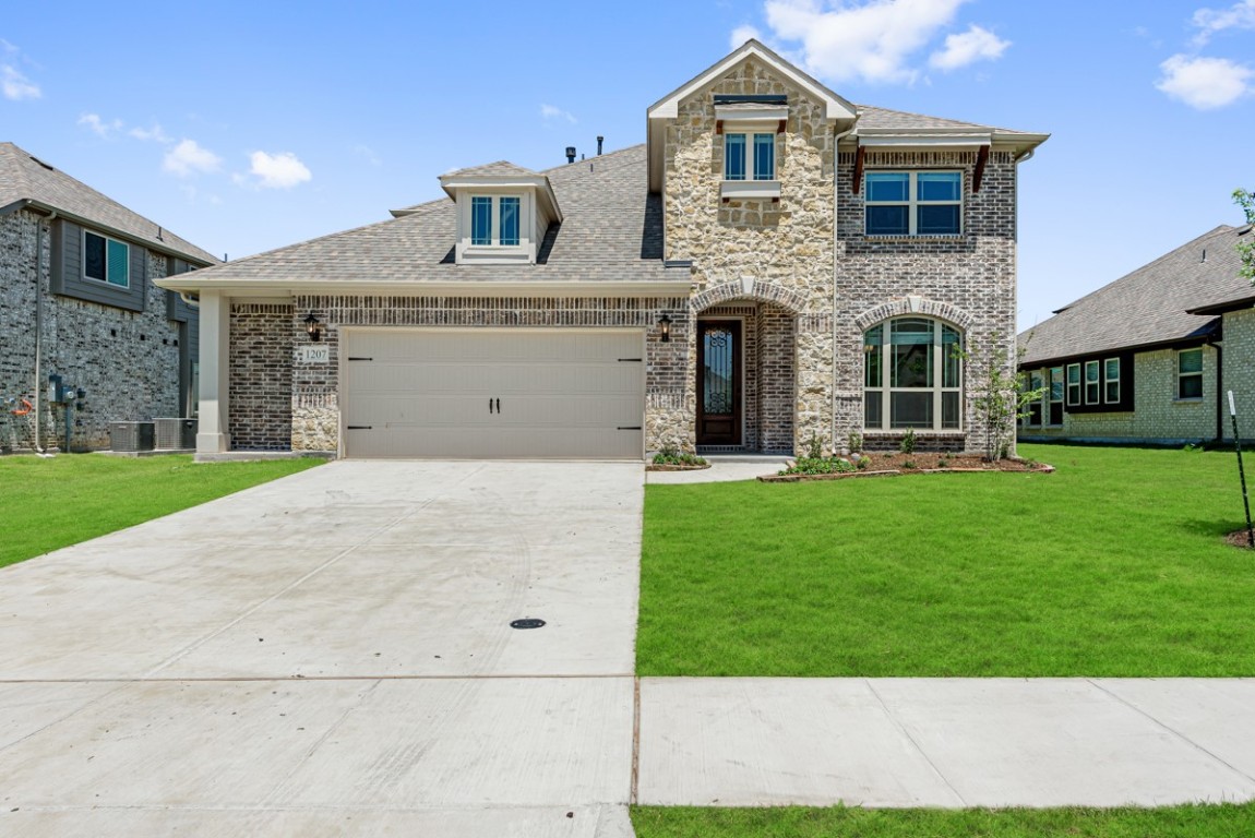 1207 Stoneleigh Place Aubrey TX 76227