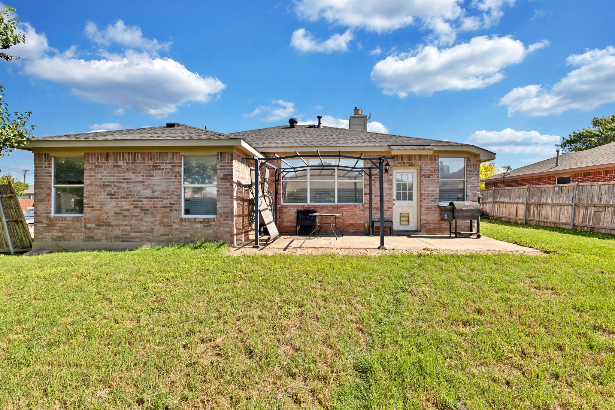 609 Lonestar Park Lane Ponder TX 76259