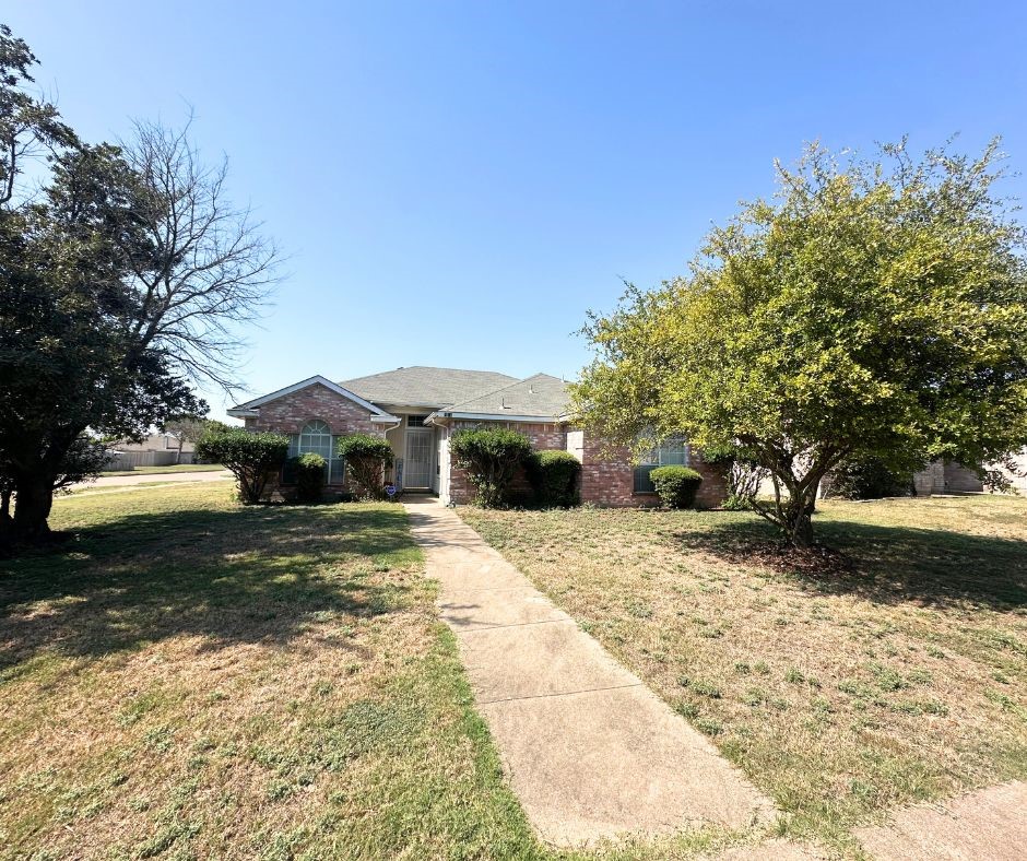 1505 Becky Lane Lancaster TX 75134