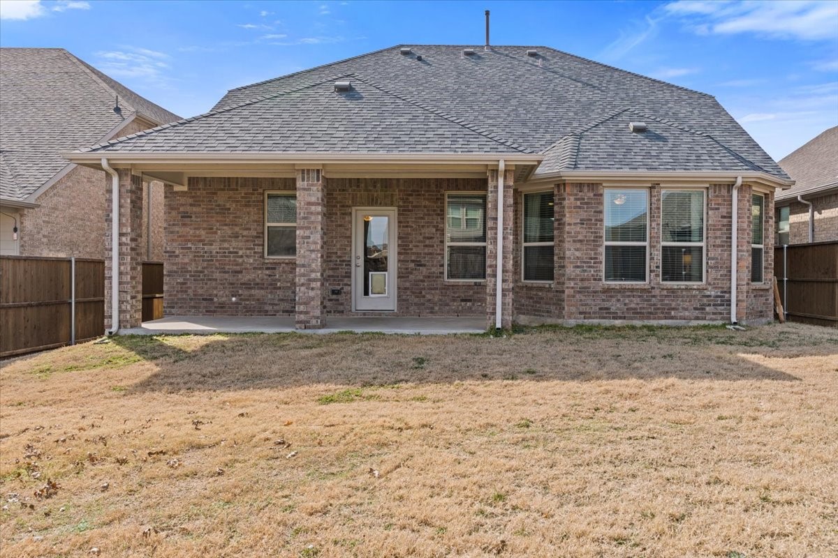 125 Kirwin Drive Fort Worth TX 76131