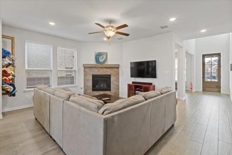 125 Kirwin Drive Fort Worth TX 76131