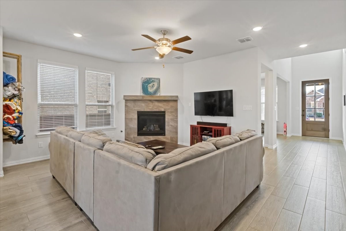 125 Kirwin Drive Fort Worth TX 76131