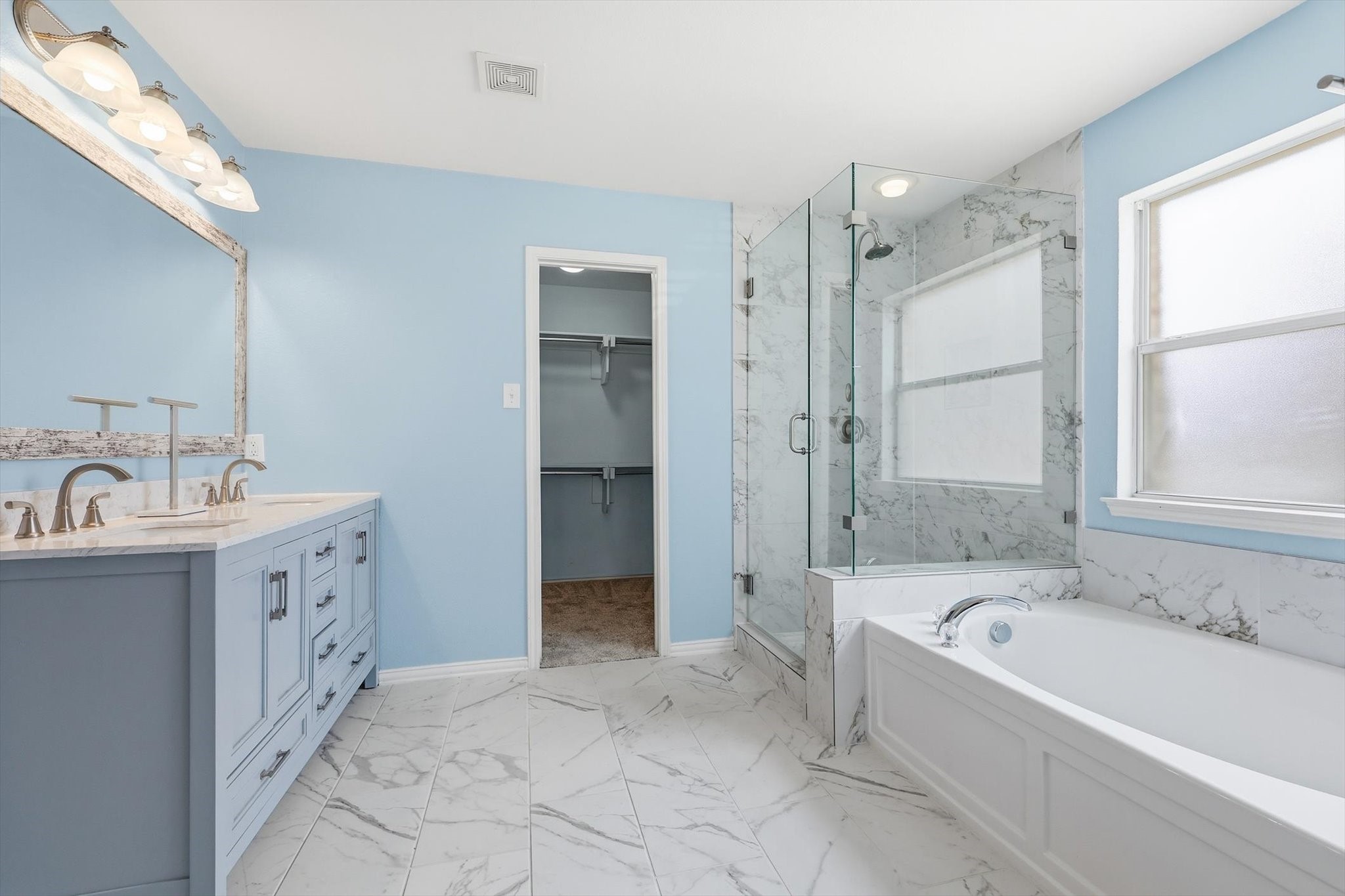 1980 Newport Drive Lancaster TX 75146