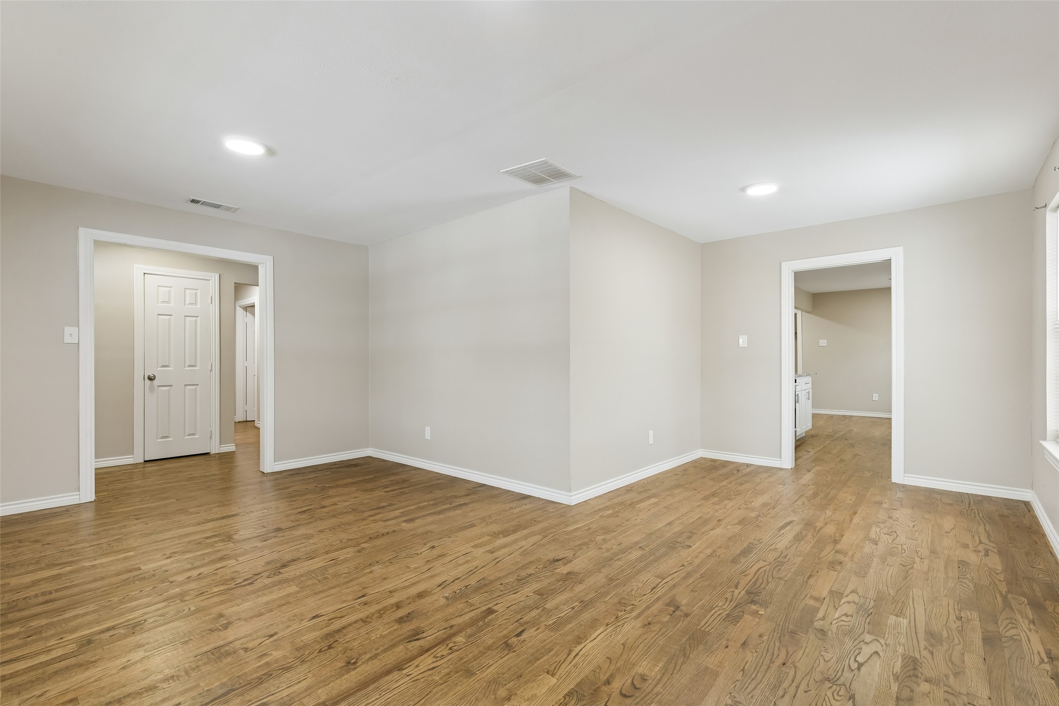 3902 Douglas Drive Garland TX 75041
