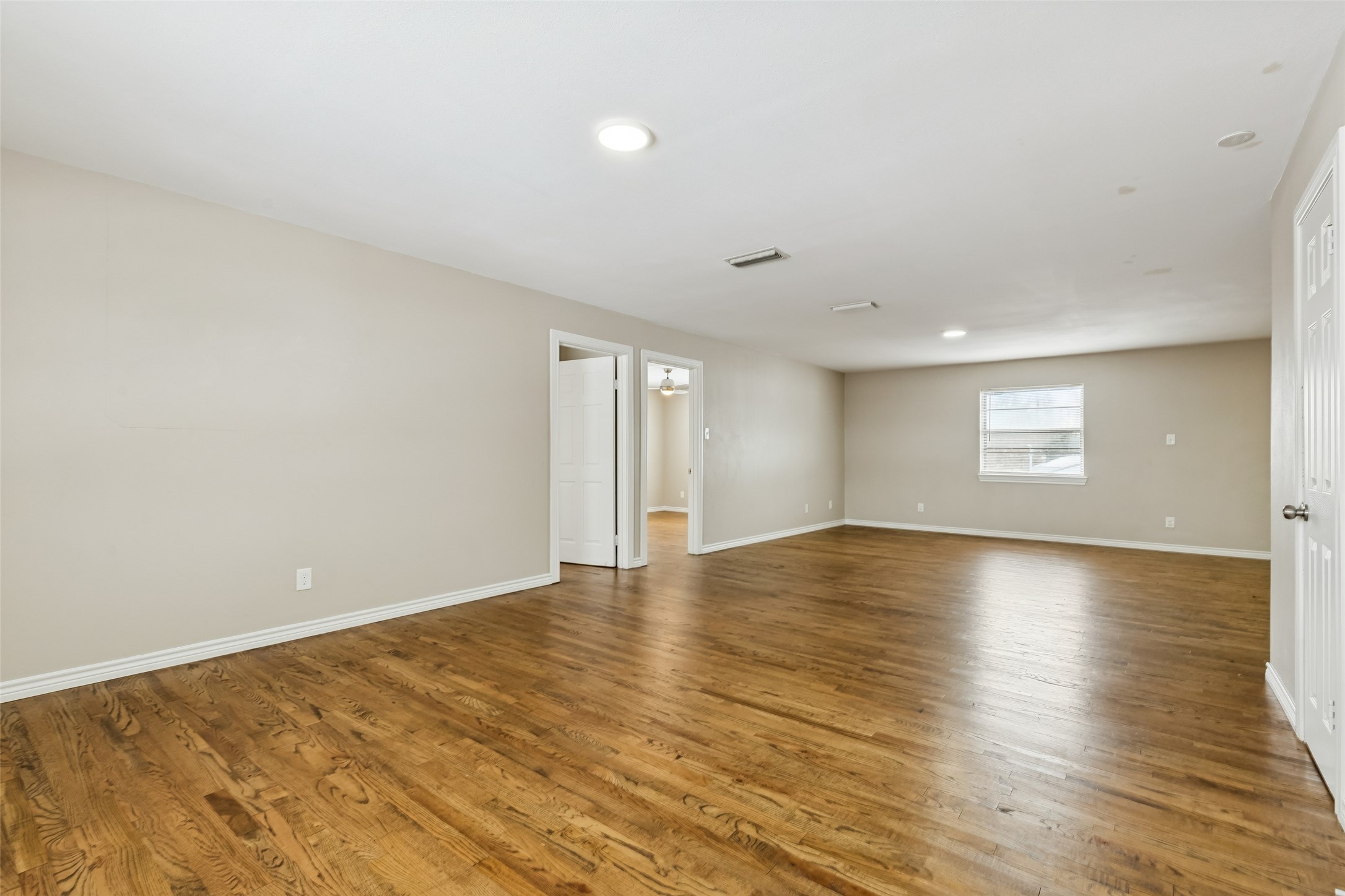 3902 Douglas Drive Garland TX 75041