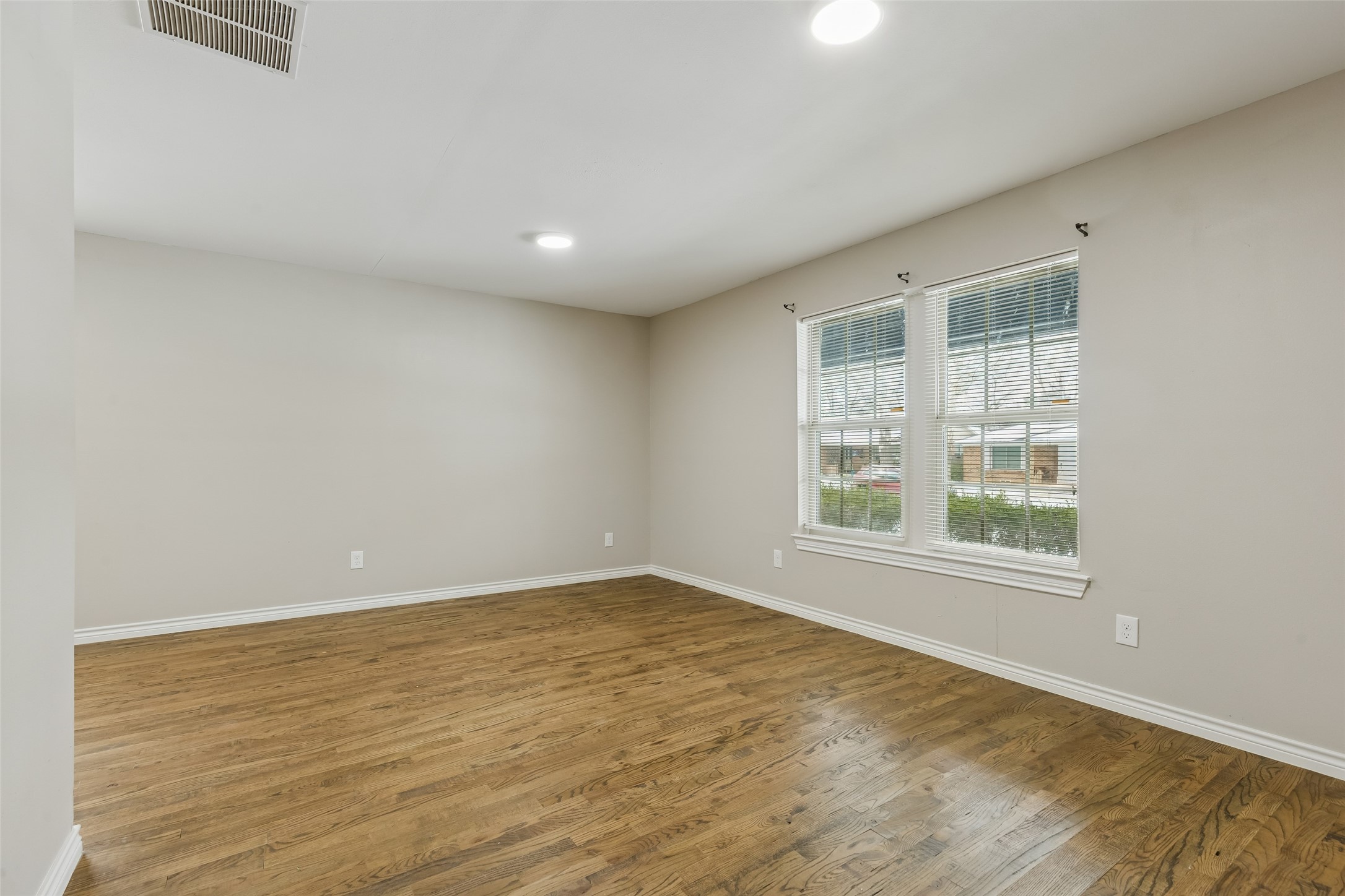3902 Douglas Drive Garland TX 75041