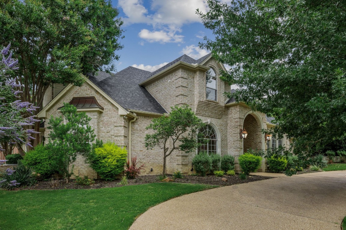 5001 Bentwood Court Fort Worth TX 76132
