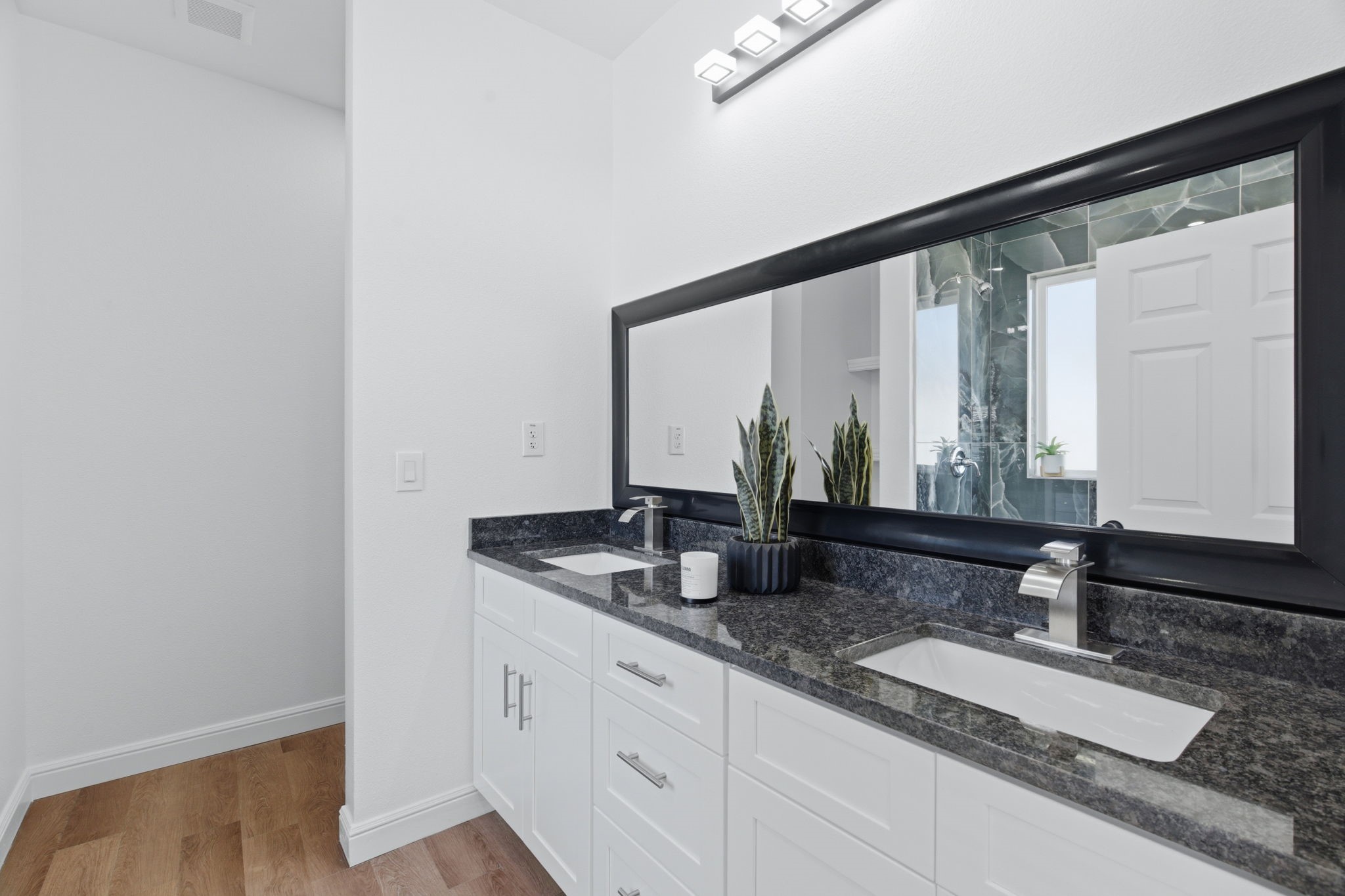 2406 Naoma Street Dallas TX 75241