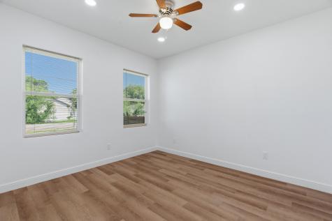 2406 Naoma Street Dallas TX 75241