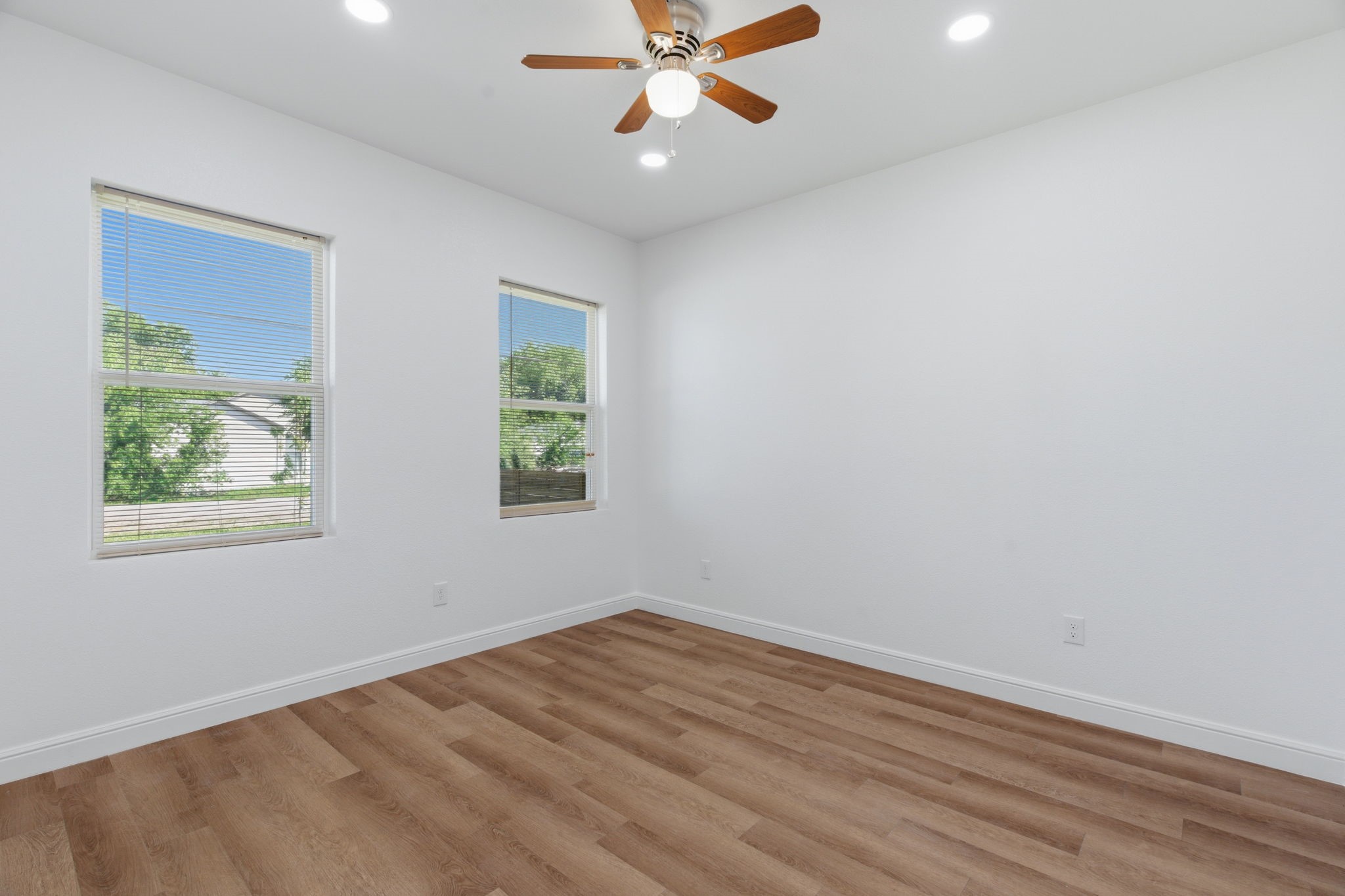 2406 Naoma Street Dallas TX 75241