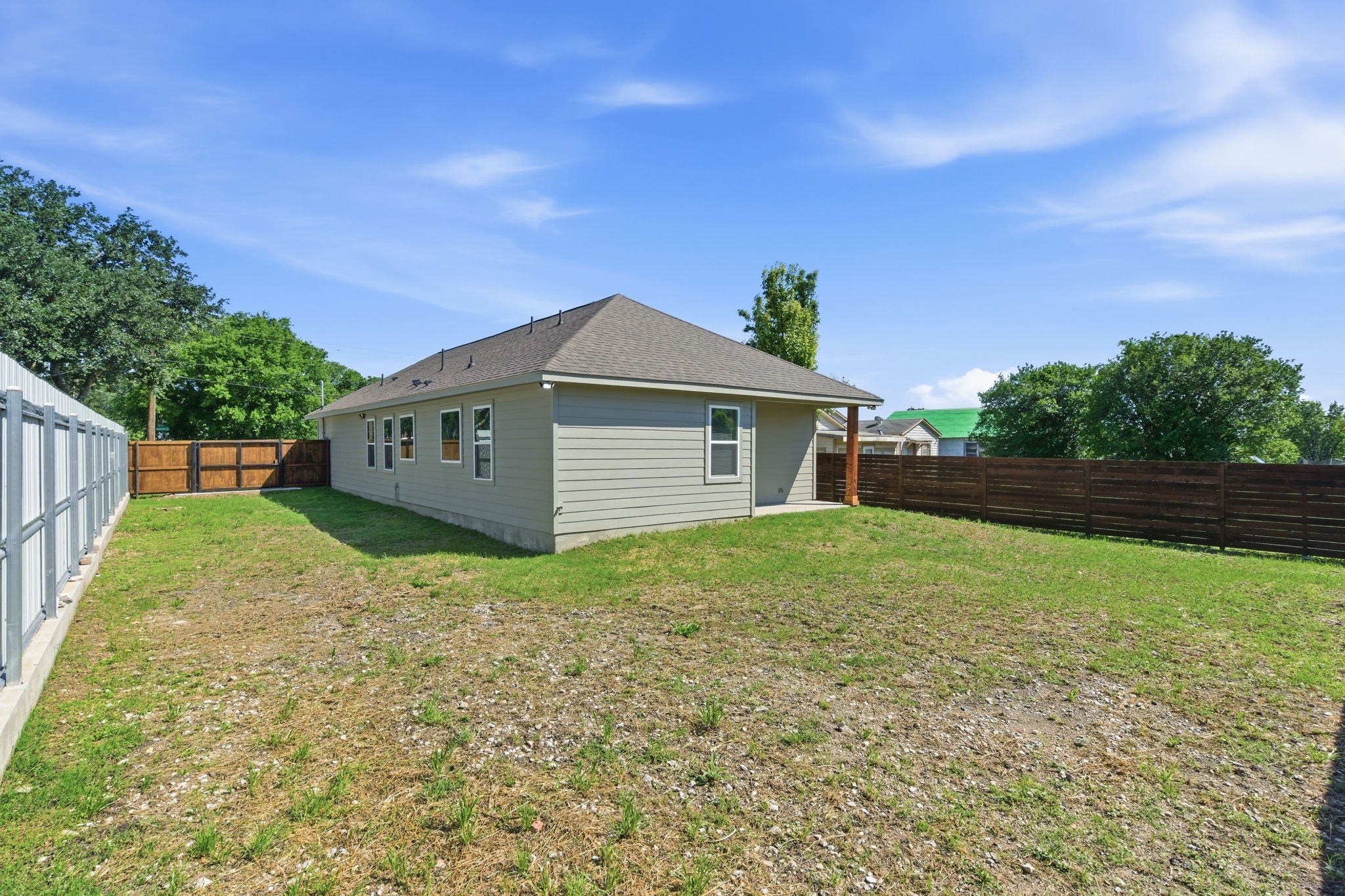 2406 Naoma Street Dallas TX 75241