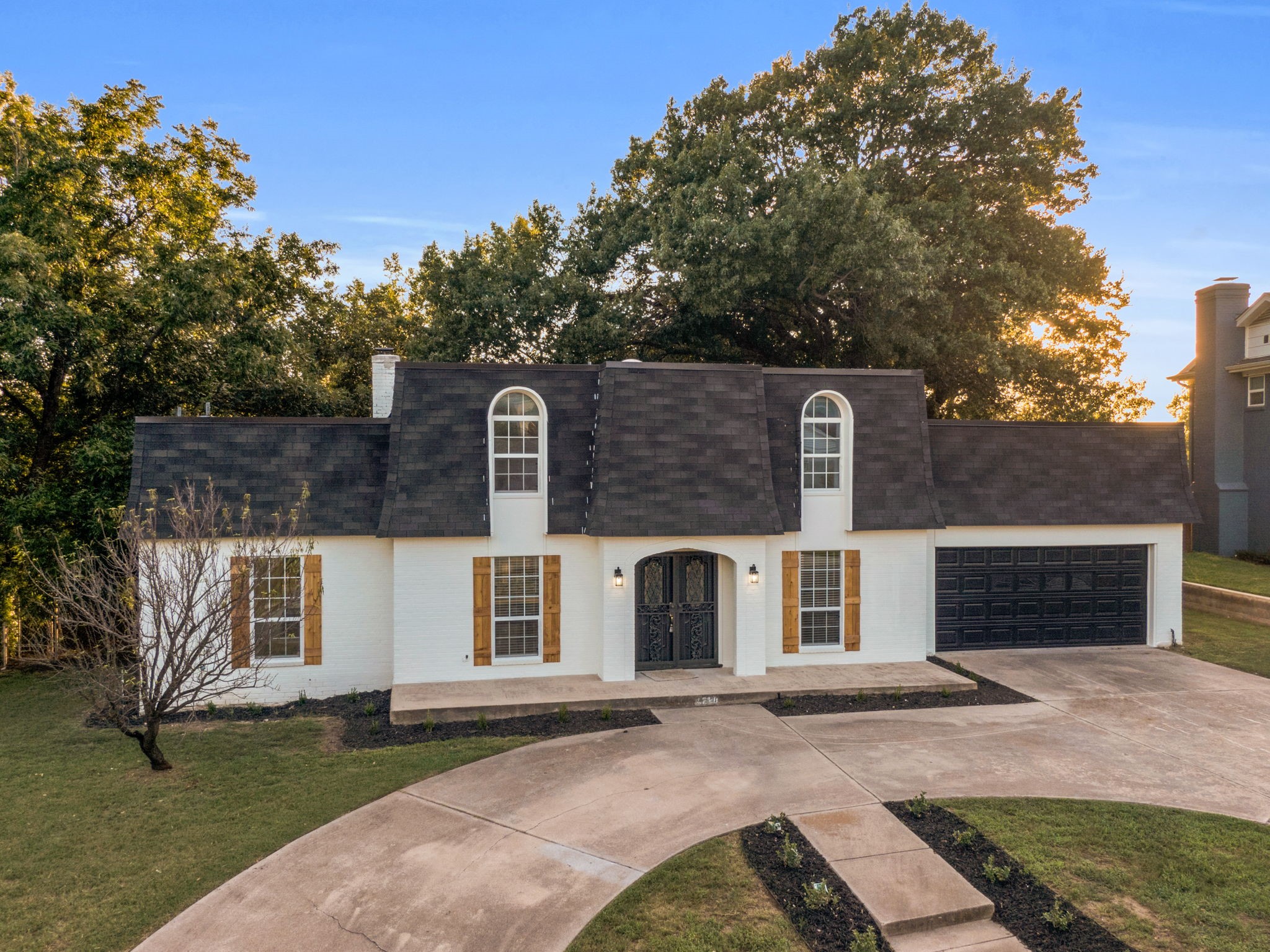 4220 Dawn Drive Benbrook TX 76116