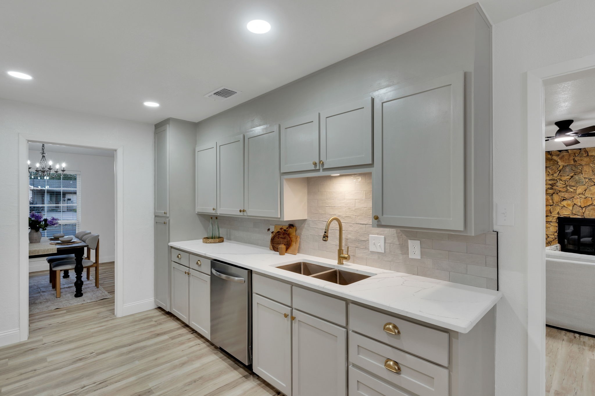 4220 Dawn Drive Benbrook TX 76116