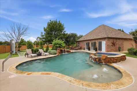 1316 Durango Springs Drive Fort Worth TX 76052