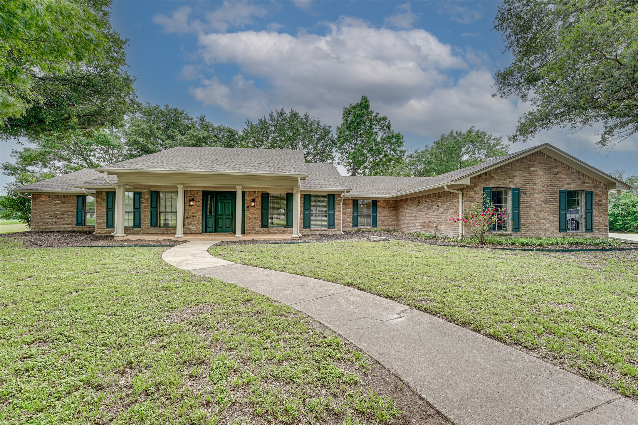 3101 Country Club Road Ennis TX 75119