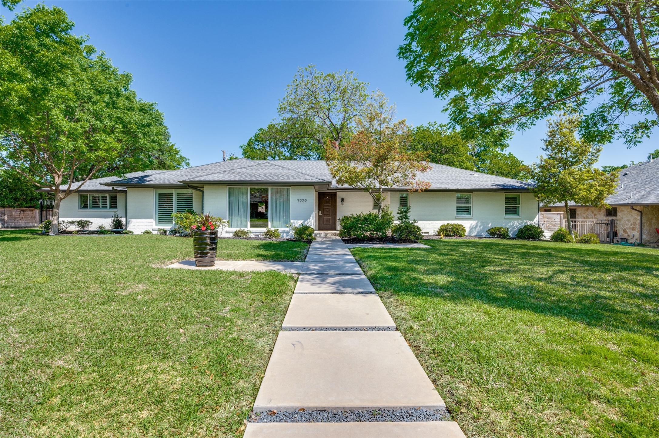 7229 Midbury Drive Dallas TX 75230