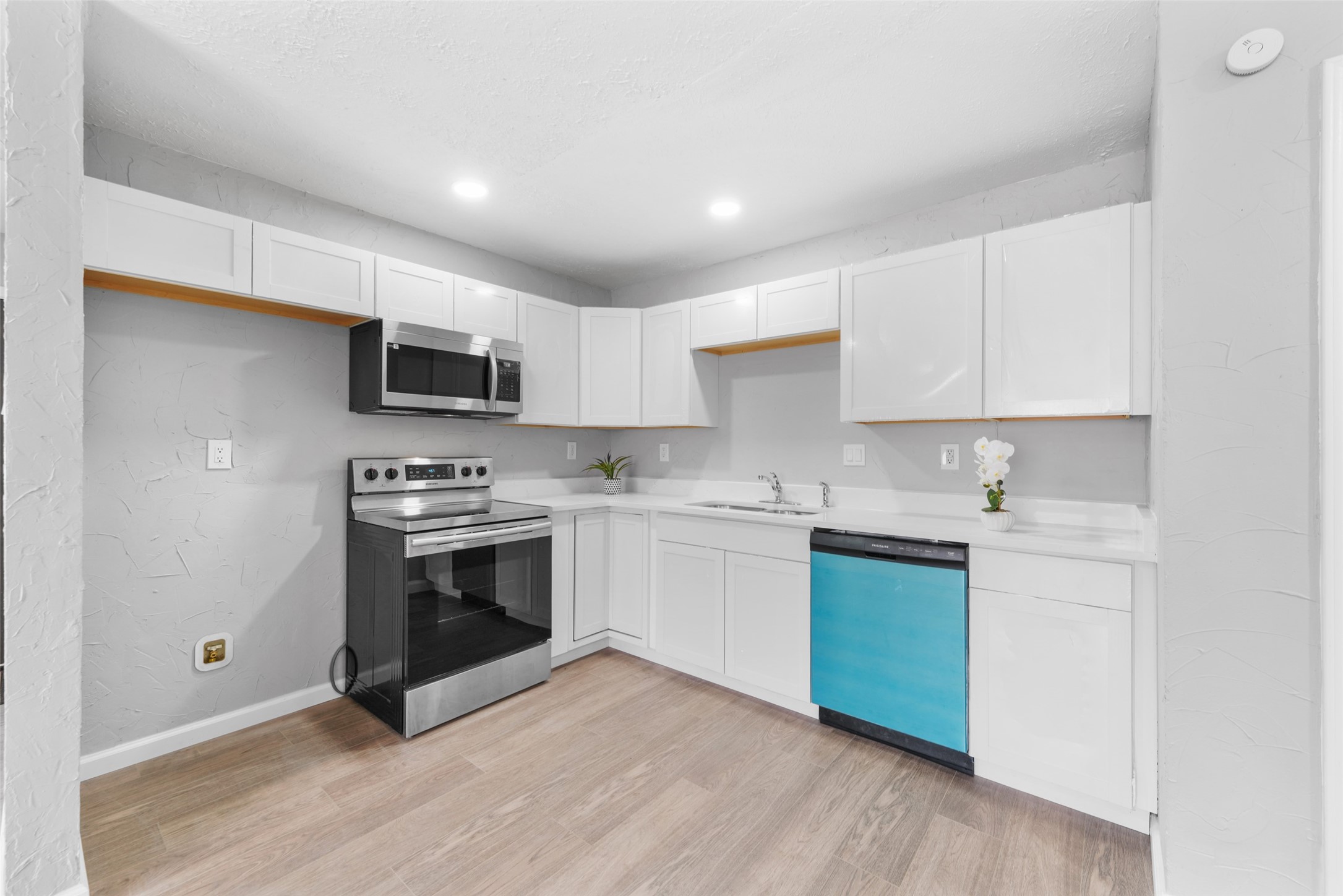 103 Lorie Street Alvarado TX 76009