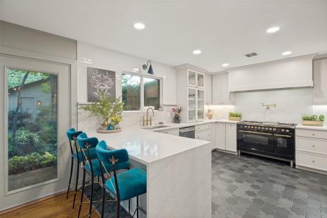 1513 Cedar Hill Avenue Dallas TX 75208
